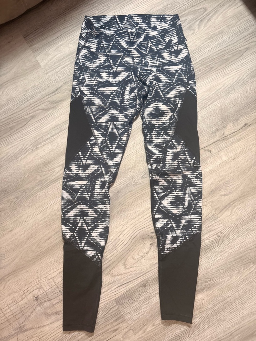 Old Navy Black and White Active Leggings